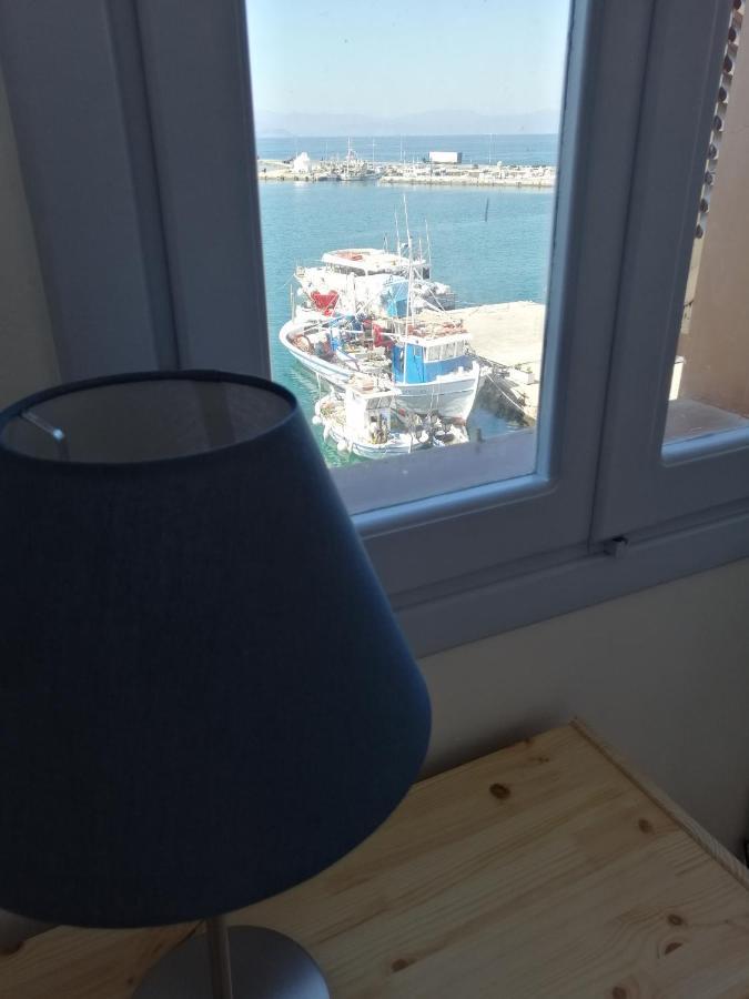 Aegina Port Apt 2-Διαμέρισμα Στο Λιμάνι Της Αίγινας 2 ภายนอก รูปภาพ