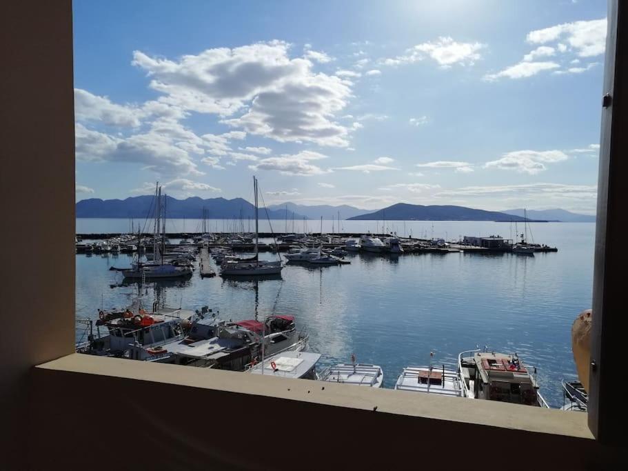 Aegina Port Apt 2-Διαμέρισμα Στο Λιμάνι Της Αίγινας 2 ภายนอก รูปภาพ