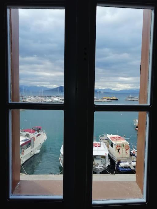 Aegina Port Apt 2-Διαμέρισμα Στο Λιμάνι Της Αίγινας 2 ภายนอก รูปภาพ